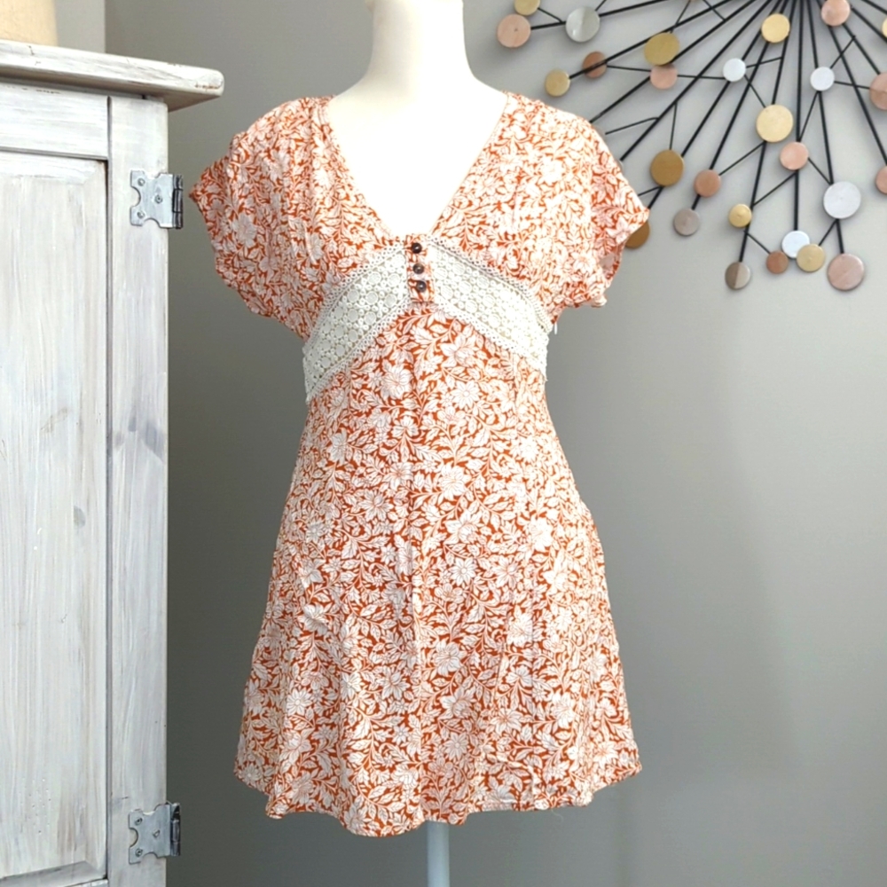 NWOT Alter'd State Dress Floral/Lace XS - Picture 1 of 2